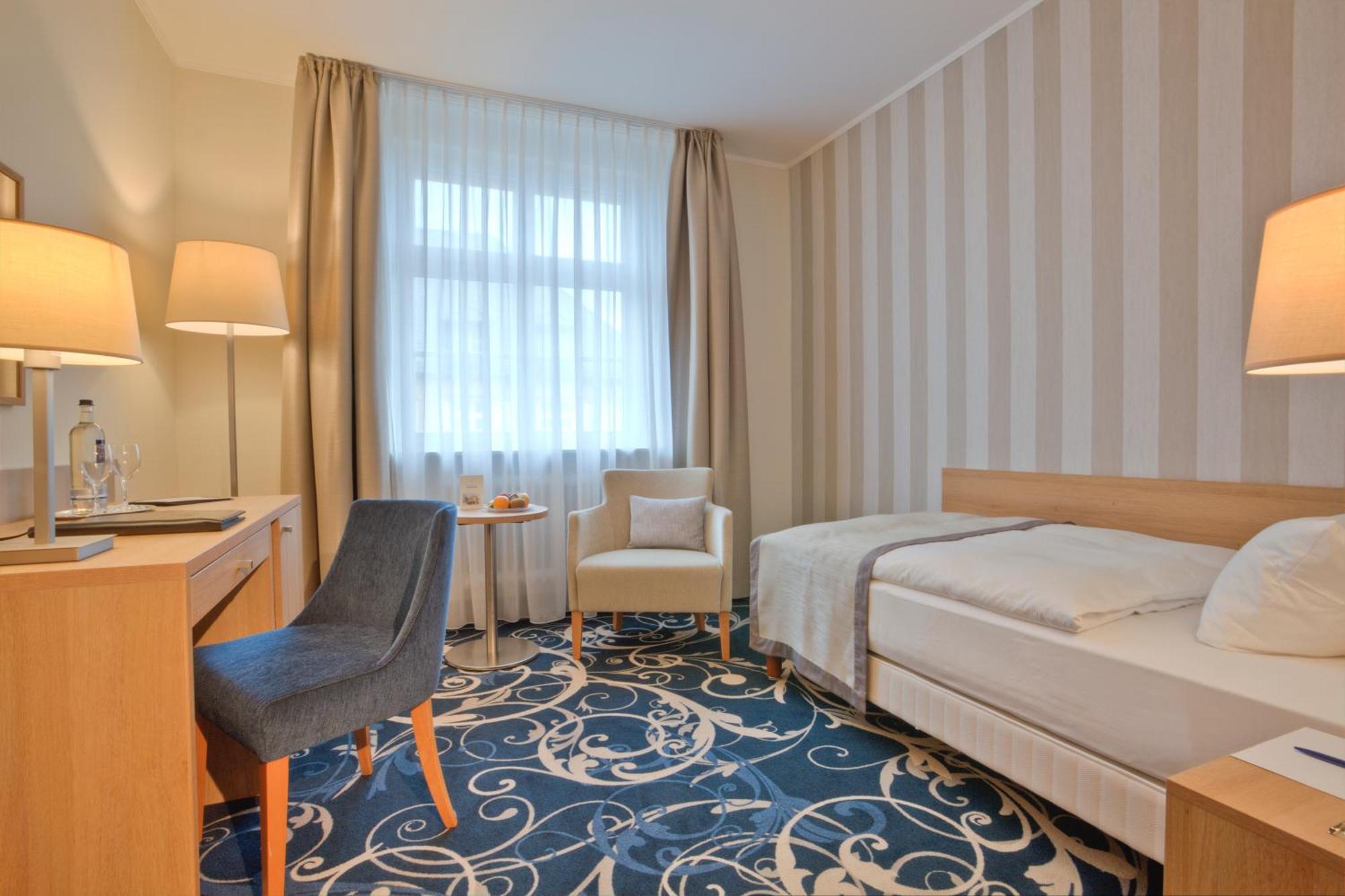 Single Room,1219263490:JPEG